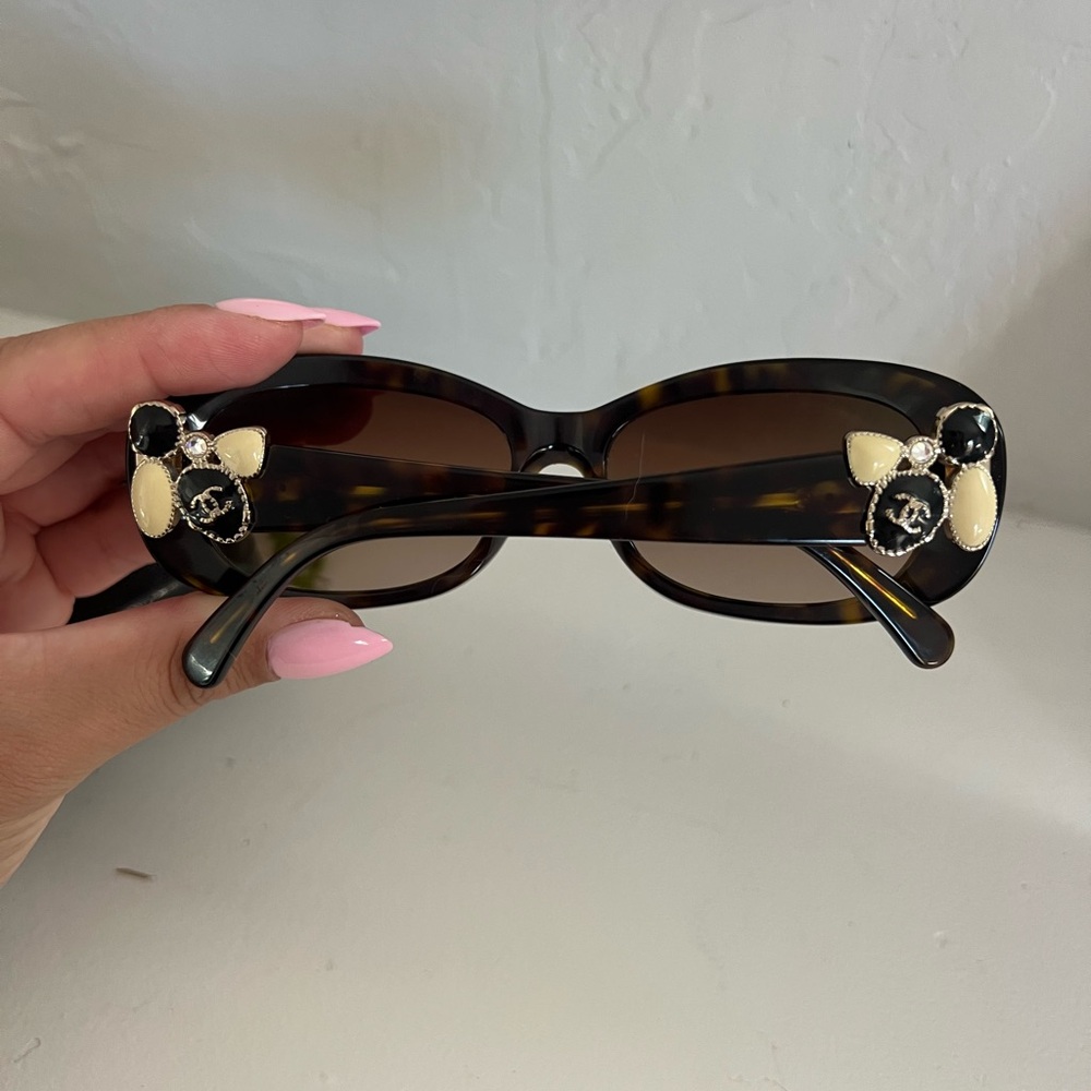 CHANEL Tortoise Sunglasses with Black and Cream Details
